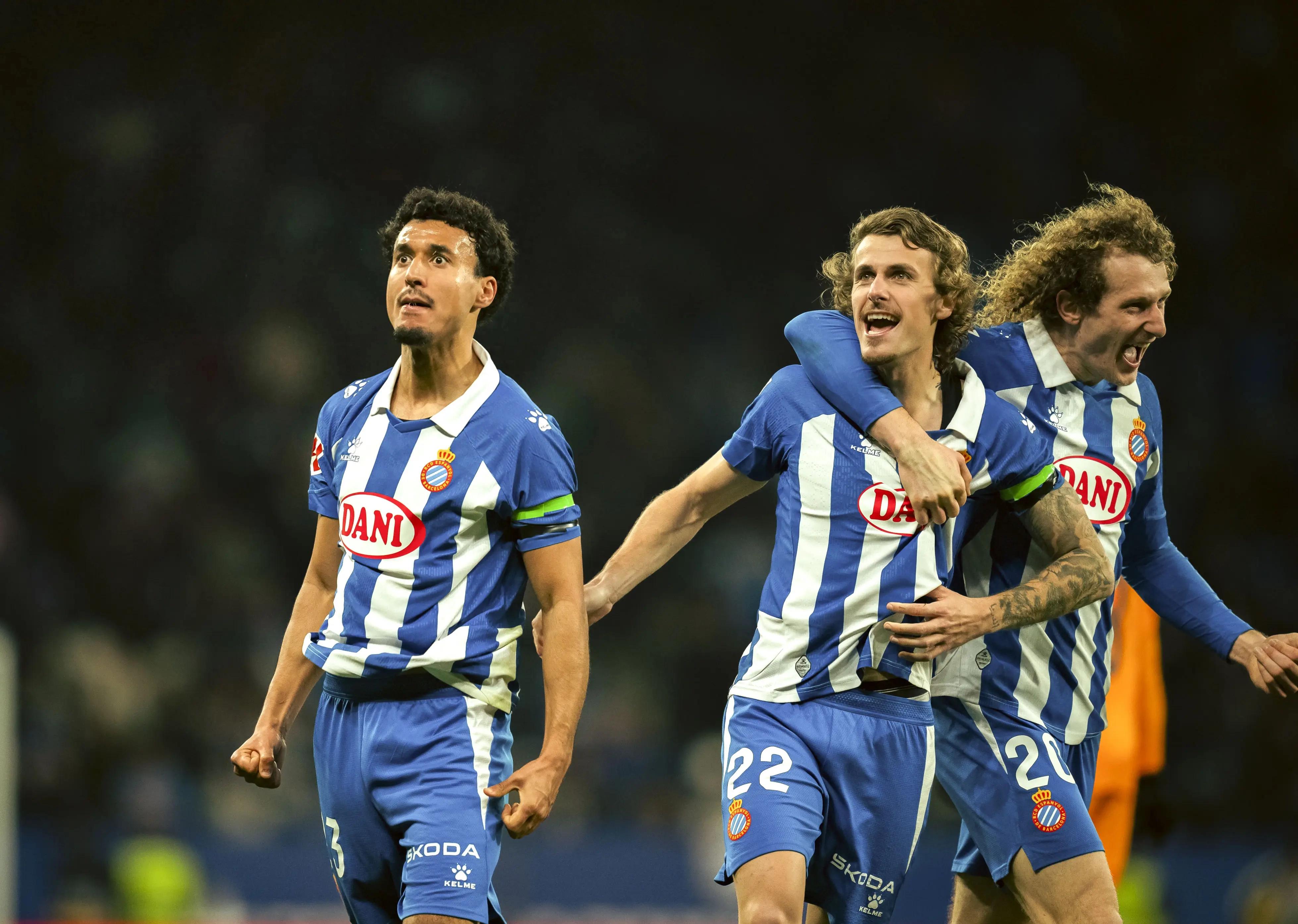 西班牙强势摩洛哥，罗本制霸全场