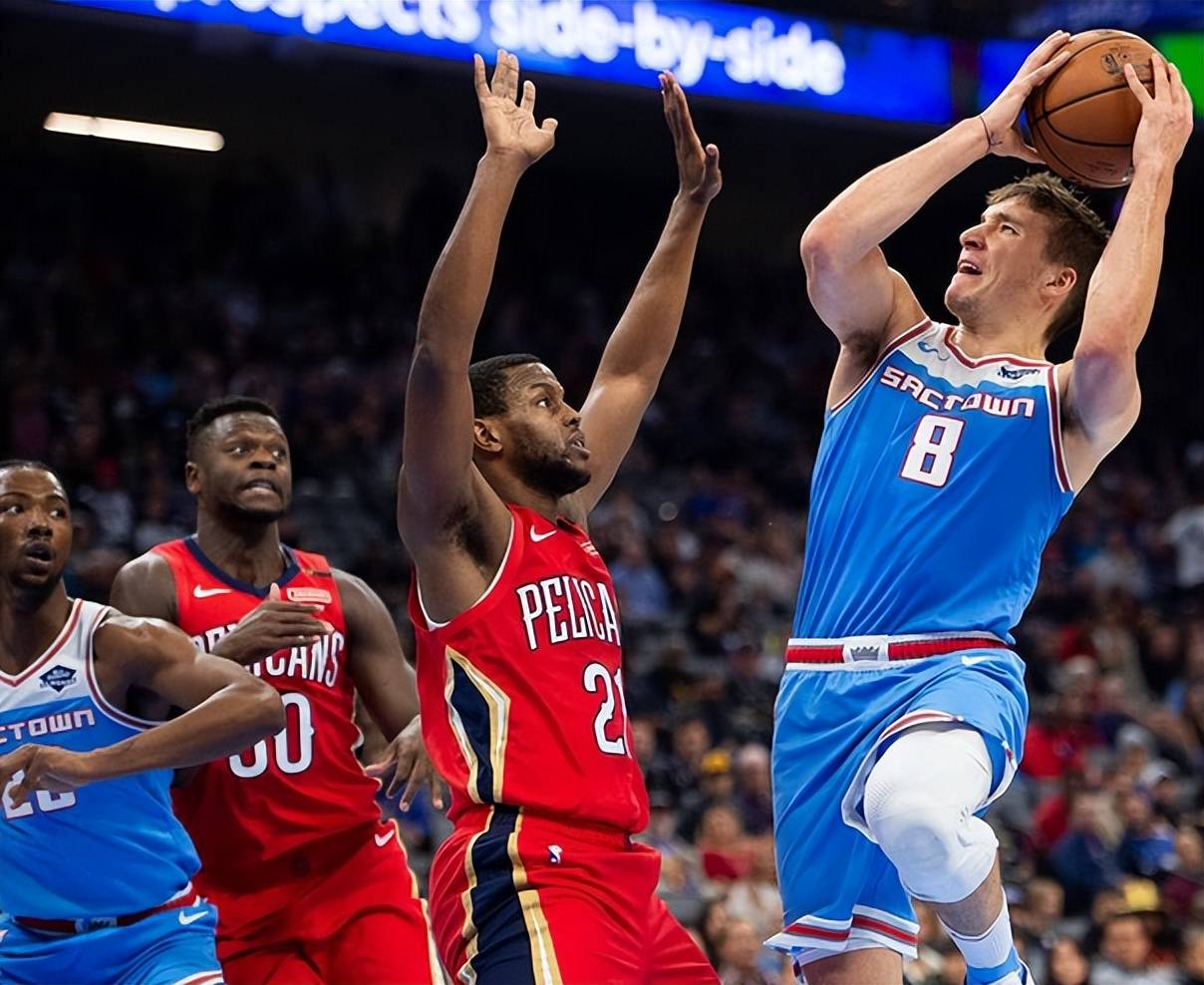 尼克斯轻取黄蜂,萨姆·米切尔完成帽子戏法 尼克斯轻取黄蜂,萨姆·米切尔完成帽子戏法