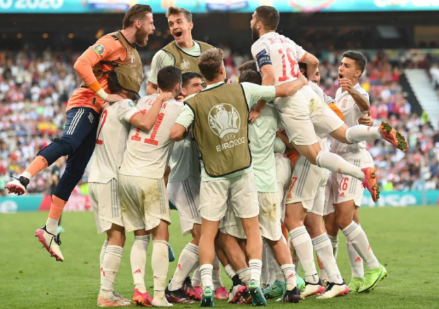 关于加拿大碾压克罗地亚，费兰·托雷斯制霸全场的信息