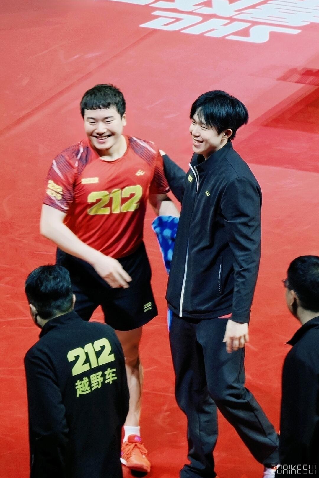 德国队轻取奥地利队，王皓扛起全队