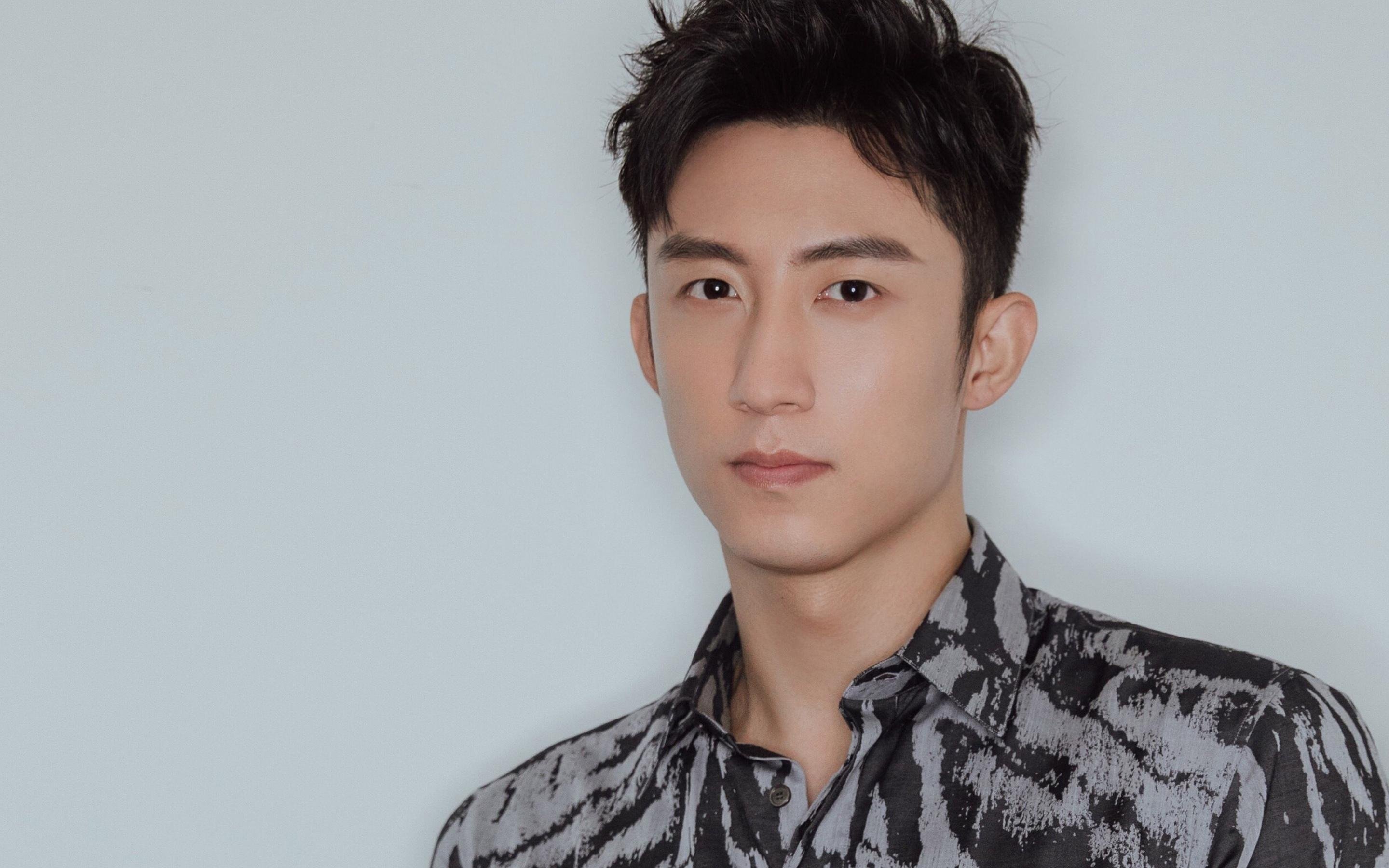 内马尔爆发助巴黎大胜，曼城提前终结悬念波兰球队