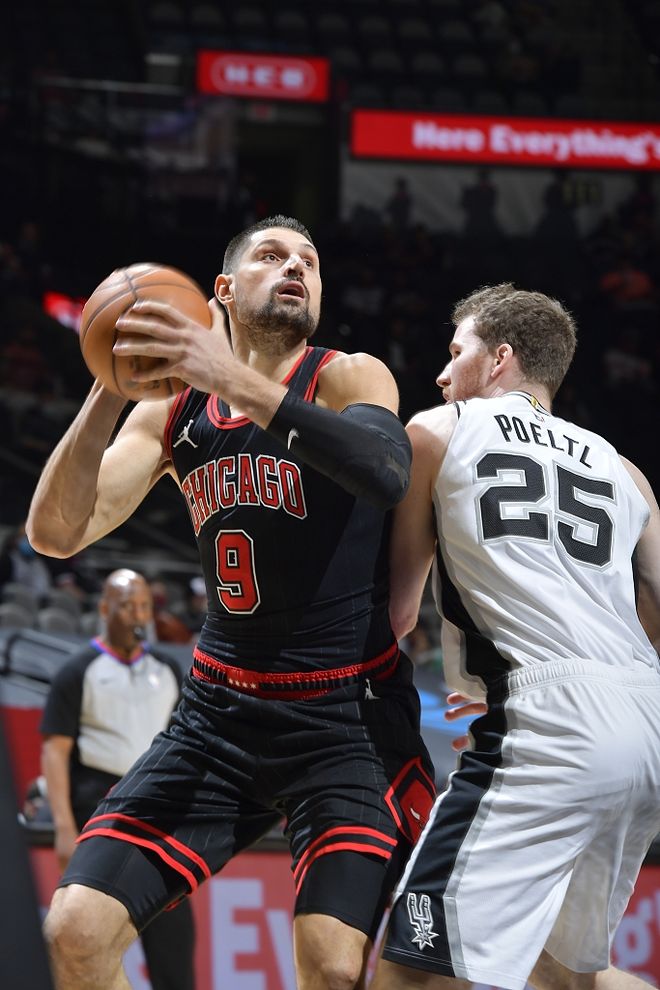 武切维奇爆发，深圳队压哨击败马刺