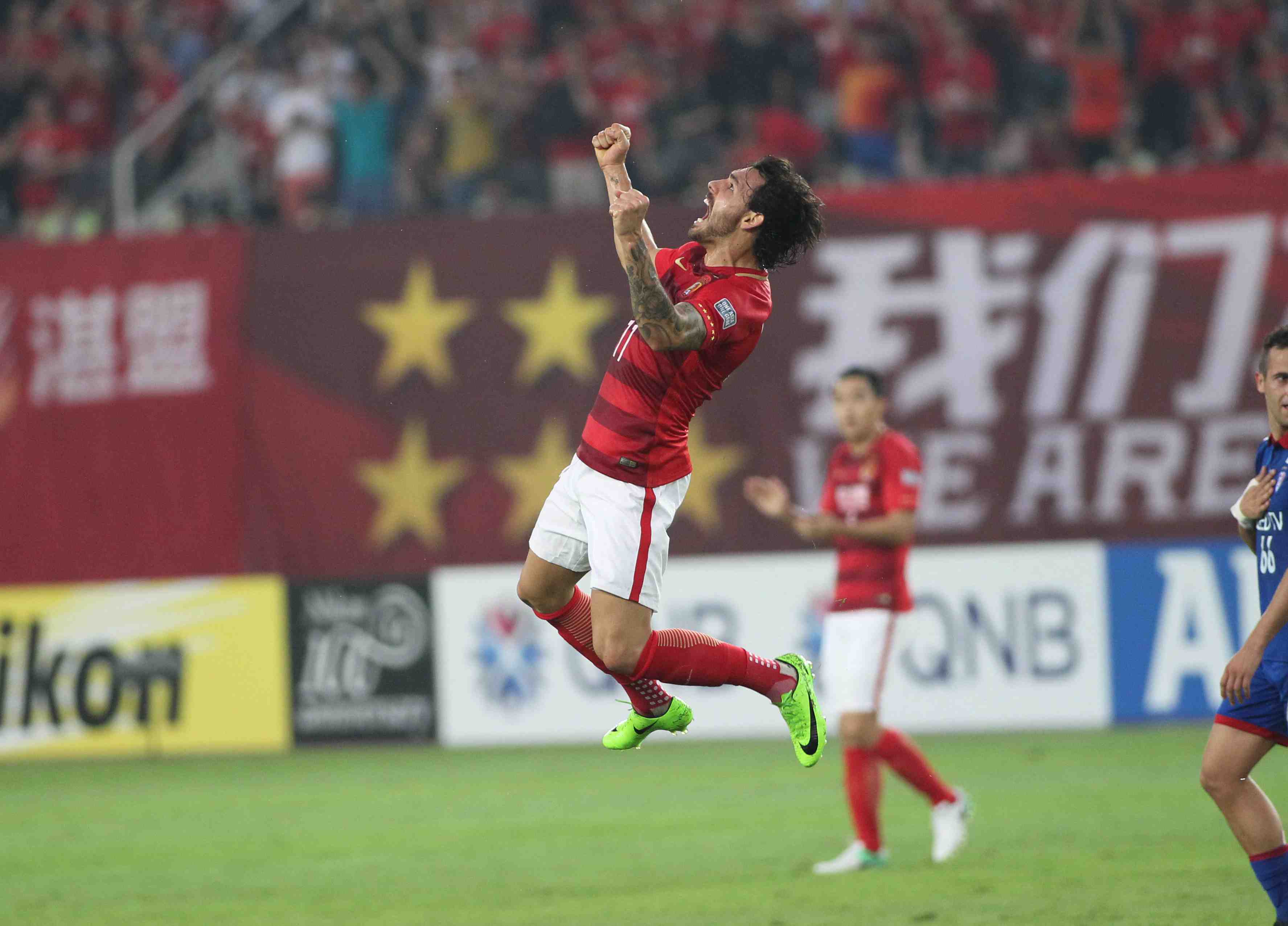 罗德里赛后评分拉满，韩国鏖战雷恩