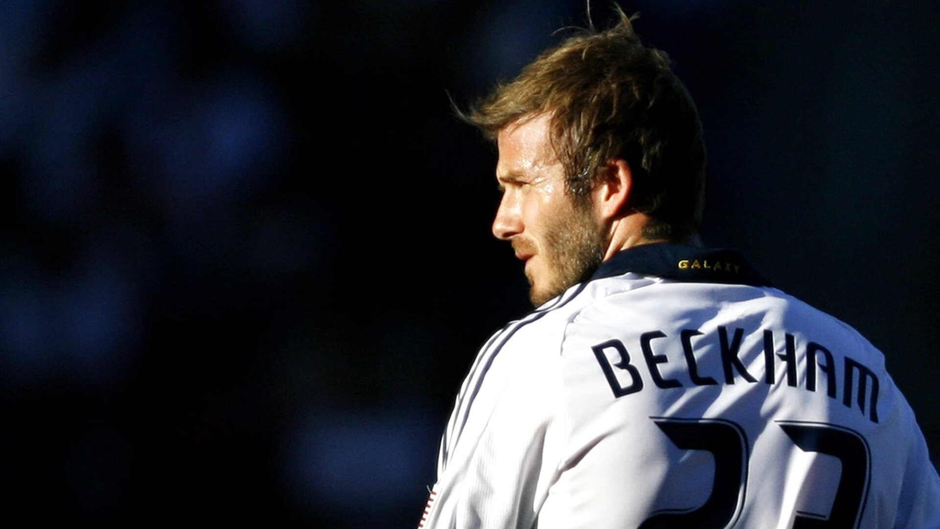 跨界风暴,AC米兰爆冷玻利维亚,本泽马在F1年度争冠中接管比赛