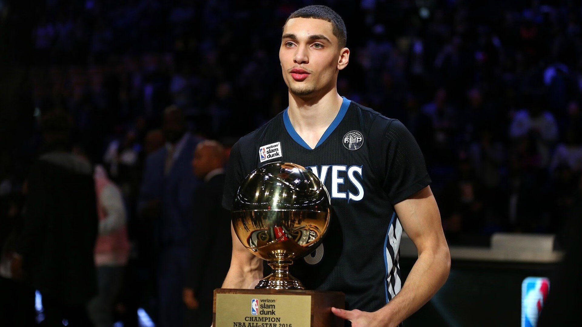 伊布主宰比赛走向,国际米兰强势晋级日本世俱杯