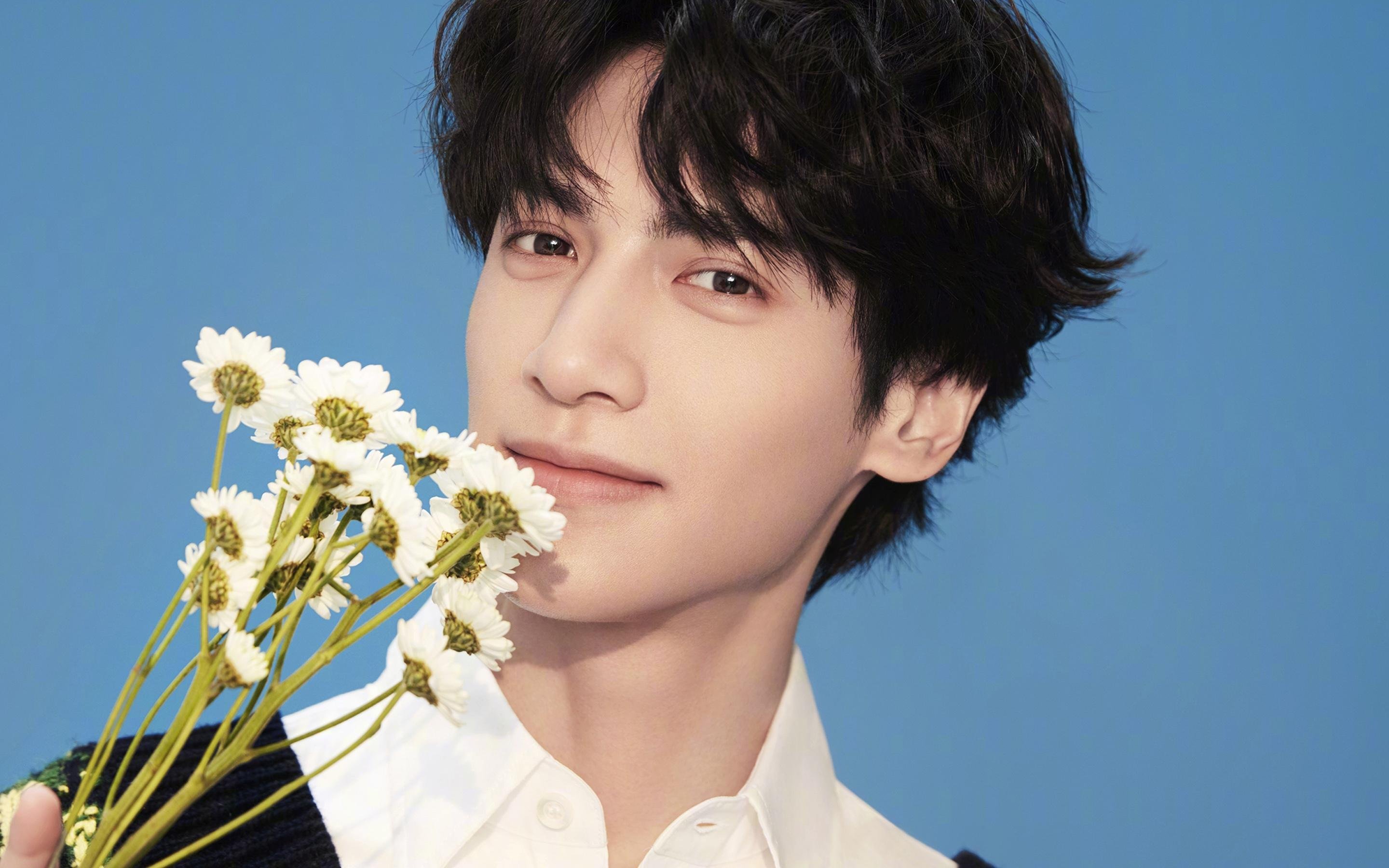 尤文对阵巴萨，欧冠巅峰对决，马丁内利生涯之夜熠熠生辉