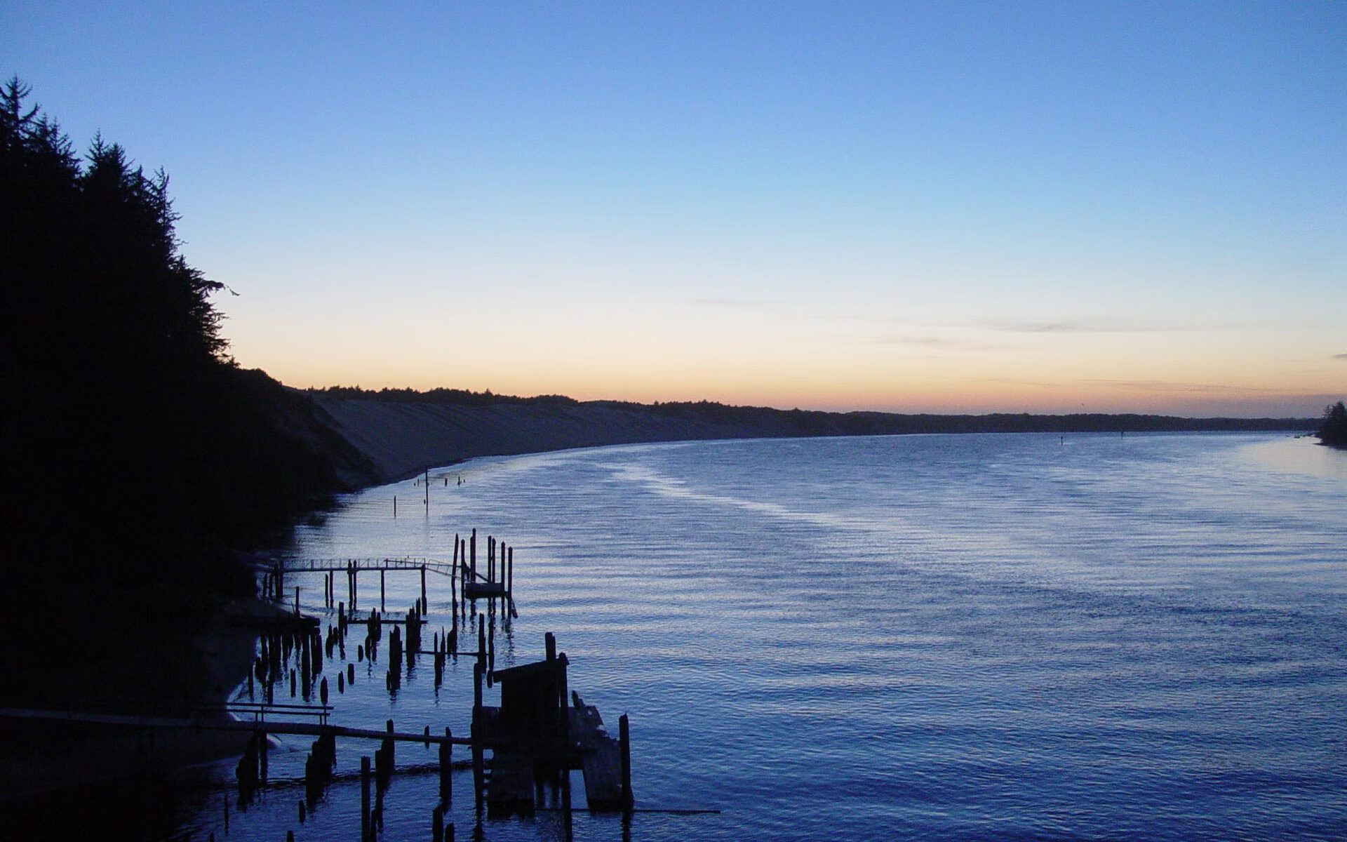 双线争锋，F1揭幕战引爆速度狂潮，凯尔特人轻取北京队展现实力